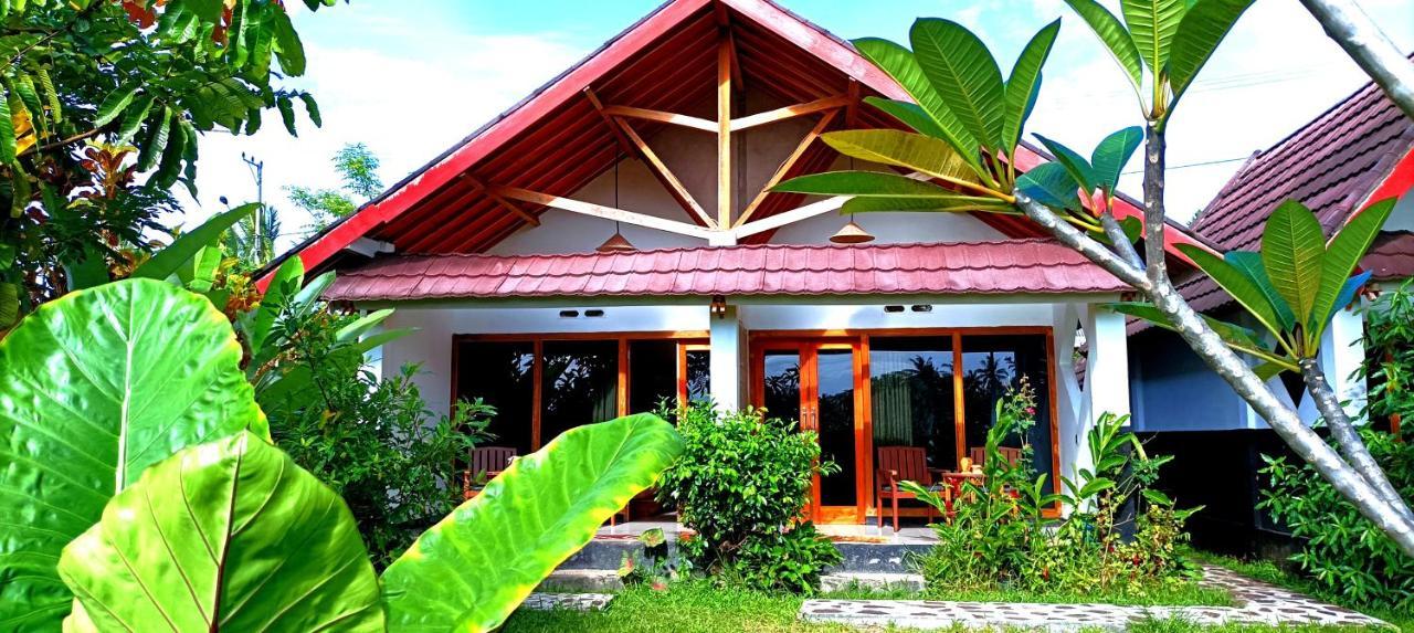 Novia Guest House Lombok-テテバトゥ エクステリア 写真